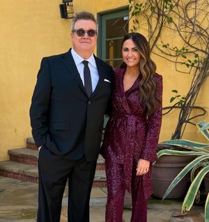 Image post by @ericstonestreet on Instagram