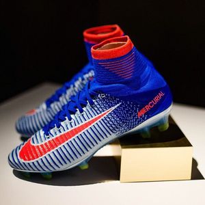 Image post by @soccerdotcom on Instagram