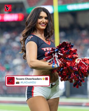 Image post by @texanscheerleaders on Instagram