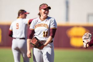 Image post by @GopherSoftball on Twitter