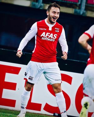 Image post by @azalkmaar on Instagram