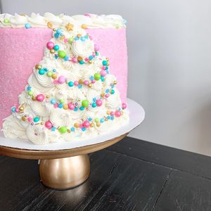 Image post by @theblondewhobakes on Instagram