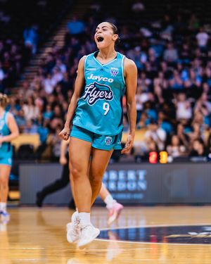 Image post by @sarahprettycreative on Instagram