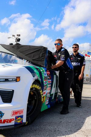 Image post by @NieceMotorsport on Twitter