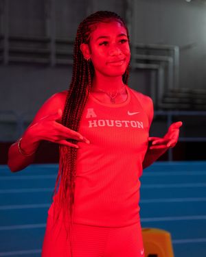 Image post by @uhcougartf on Instagram