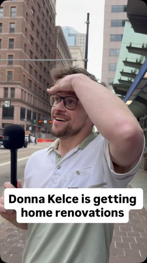 Video post by @Enquirer on Facebook