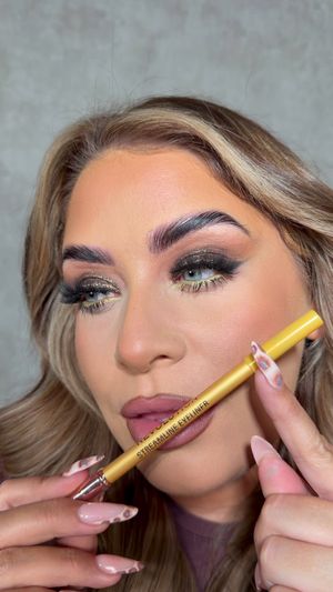Video post by @beckymorganmakeup on TikTok
