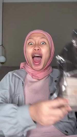 Video post by @hesfinatia on TikTok
