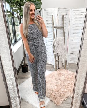 Image post by @shopfillyflair on Instagram
