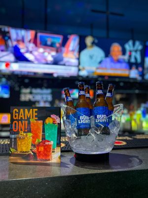 Image post by @daveandbusterskansascity on Instagram