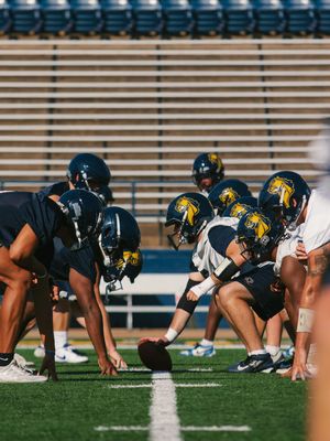 Image post by @ucobronchofb on Instagram