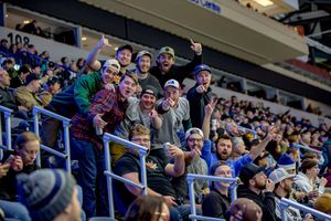 Image post by @NLGrowlers on Twitter