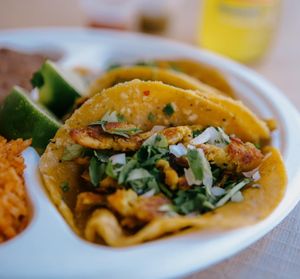 Image post by @rojosmexicanfood on Instagram