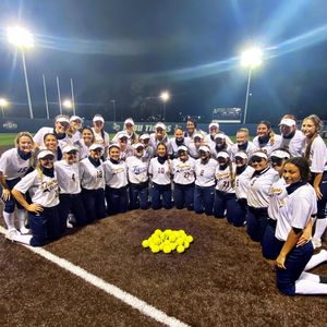 Image post by @etbu_softball on Instagram