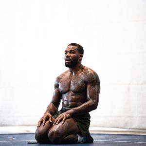Image post by @alliseeisgold on Instagram