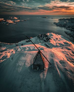 Image post by @droneartgallery on Instagram