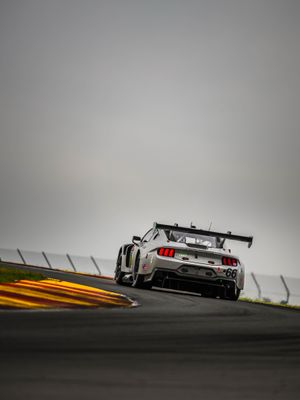 Image post by @gradientracing on Instagram