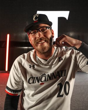 Image post by @GoBearcatsBASE on Twitter