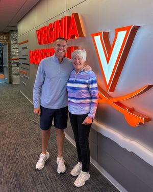 Image post by @uvawomenshoops on Instagram