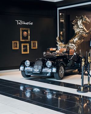 Image post by @aventuramall on Instagram