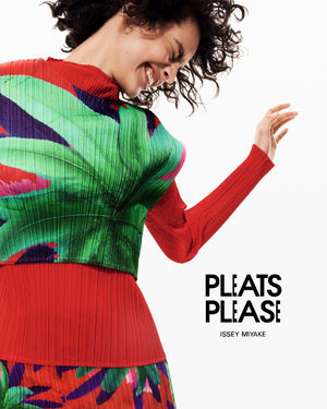 Image post by @harpersbazaarkorea on Instagram