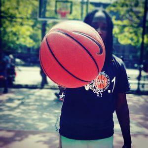Image post by @ladieswhohoop on Instagram