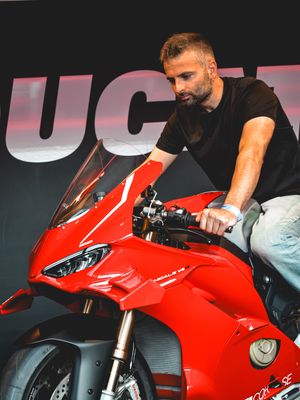 Image post by @panigalers on Instagram