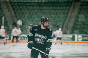 Image post by @FriarsHockey on Twitter