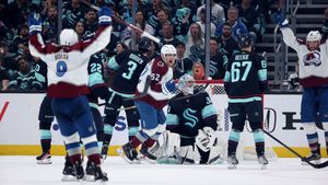 Image post by @Avalanche on Twitter