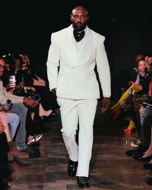 Image post by @thesuitbrother on Instagram