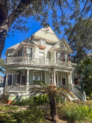 Image post by @galvestonisland on Instagram
