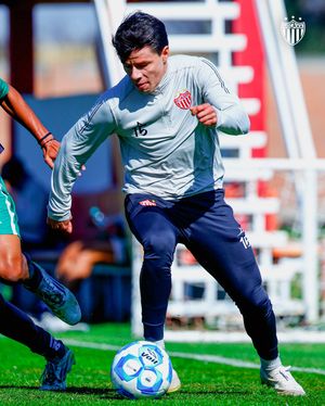 Image post by @clubnecaxa on Instagram