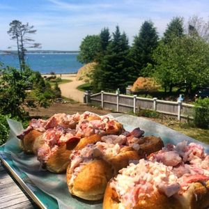 Image post by @themainemag on Instagram