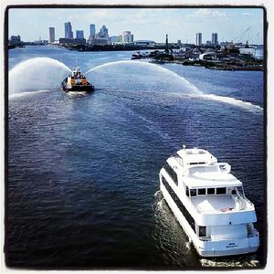 Image post by @yachtstarship on Instagram