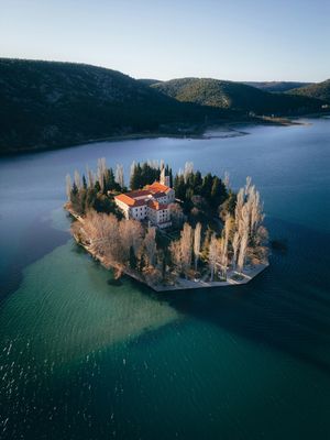 Image post by @unsplash on Instagram