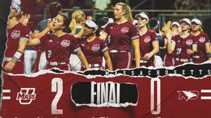 Image post by @UMassSoftball on Twitter