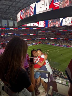 Image post by @uswntplayers on Instagram