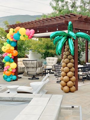 Image post by @poparazzicelebrationdesigns on Instagram