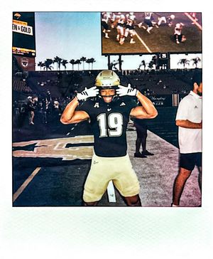 Image post by @usfathletics on Instagram