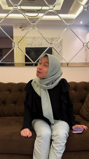Video post by @hesfinatia on TikTok