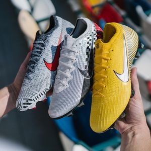 Image post by @soccerdotcom on Instagram