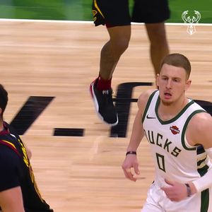 Video post by @BucksCommunity on Facebook