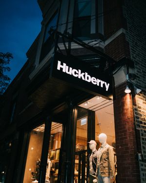 Image post by @huckberry on Instagram