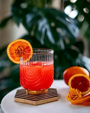 Image post by @beautifulbooze on Twitter