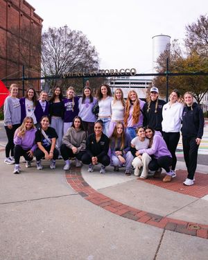 Image post by @uw_wsoccer on Instagram