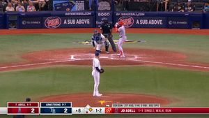 Video post by @AngelsBeisbol on Facebook