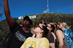 Image post by @quinlosangeles on Instagram