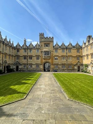 Image post by @oxford_uni on Instagram
