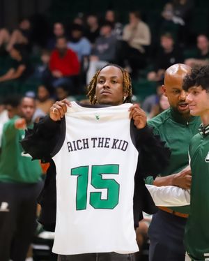 Image post by @kaitlyndepphoto on Instagram