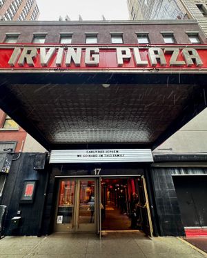 Image post by @irvingplaza on Instagram